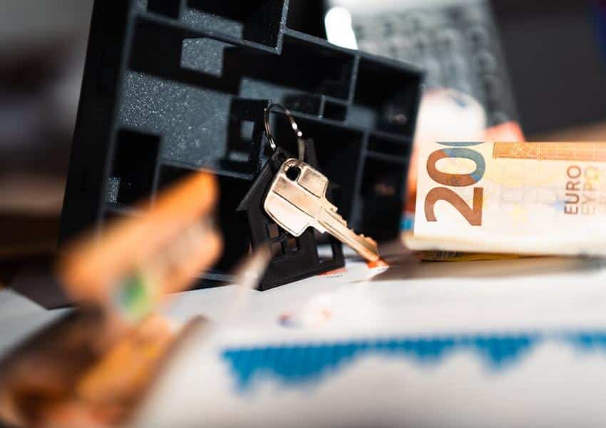 how to build passive income with real estate